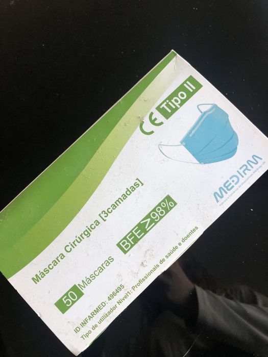 Pacote de 50 máscaras cirurgicas