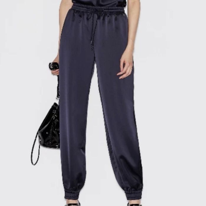 Атласные брюки armani exchange оригинал 
покупал