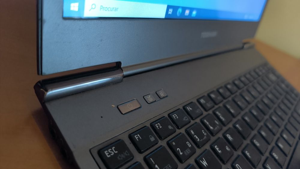Portátil Toshiba Ultrabook