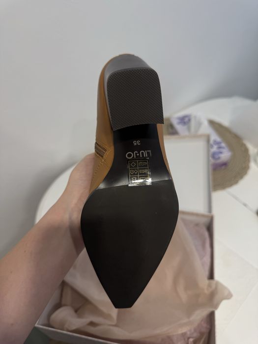 Козаки Liu Jo 35 розмір