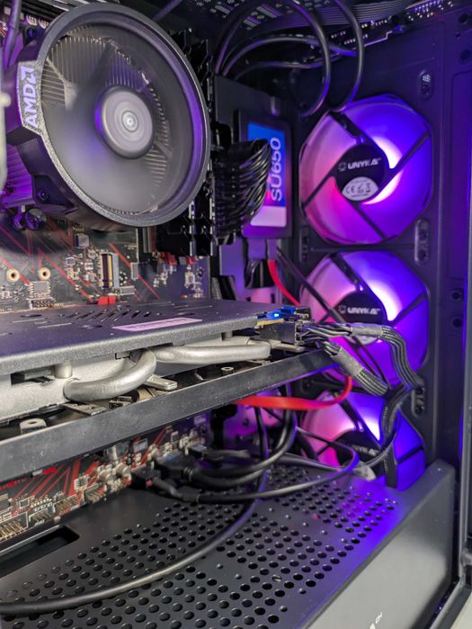 PC - R5 2600X | RX 580 8GB | 16GB 3200Mhz | Caixa Nova