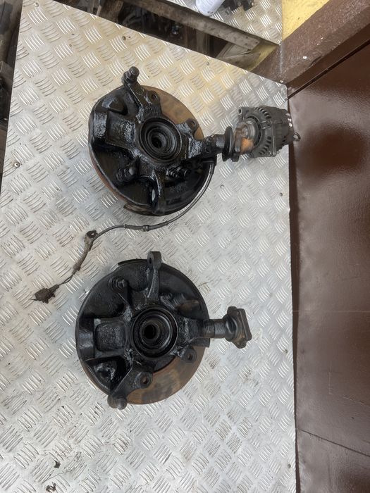 Цапфа кулак Ниссан террано 2 nissan terrano