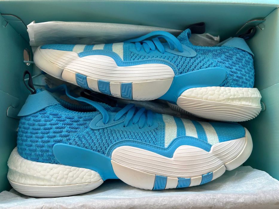 Adidas Trae Young 2.0