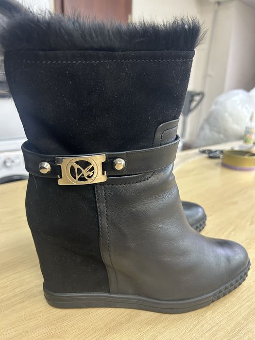 Ботинки зимові шкіряні р. 39 на натуральному хутрі Італія