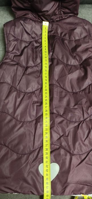 Безрукавки на 2-4года,5-6лет