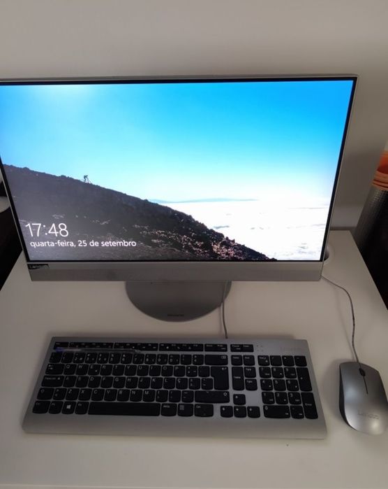 Lenovo IdeaCentre AiO 520-22AST 21.5" A6-9220 4GB