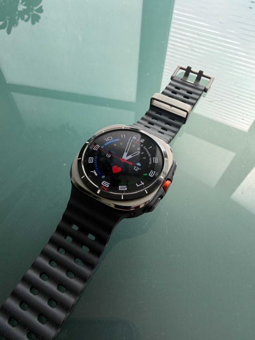 Samsung Galaxy Watch Ultra 47 mm LTE Titanium Silver + 6 Braceletes