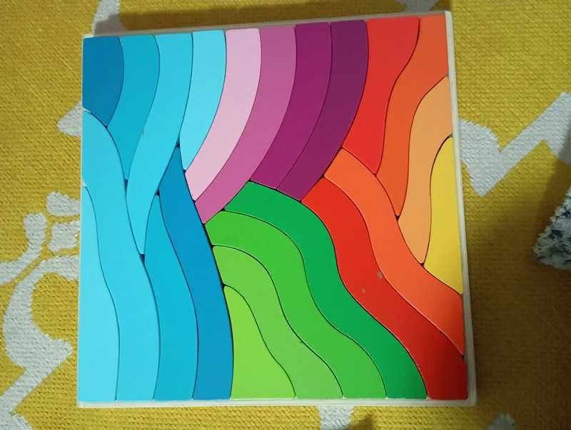 Puzzle de Madeira "Arco-íris" Playtive (Montessori) - 23 Peças
