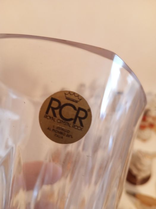 Vaso de cristal lapidado italiana RCR Royal Crystal Rock  AP  24%