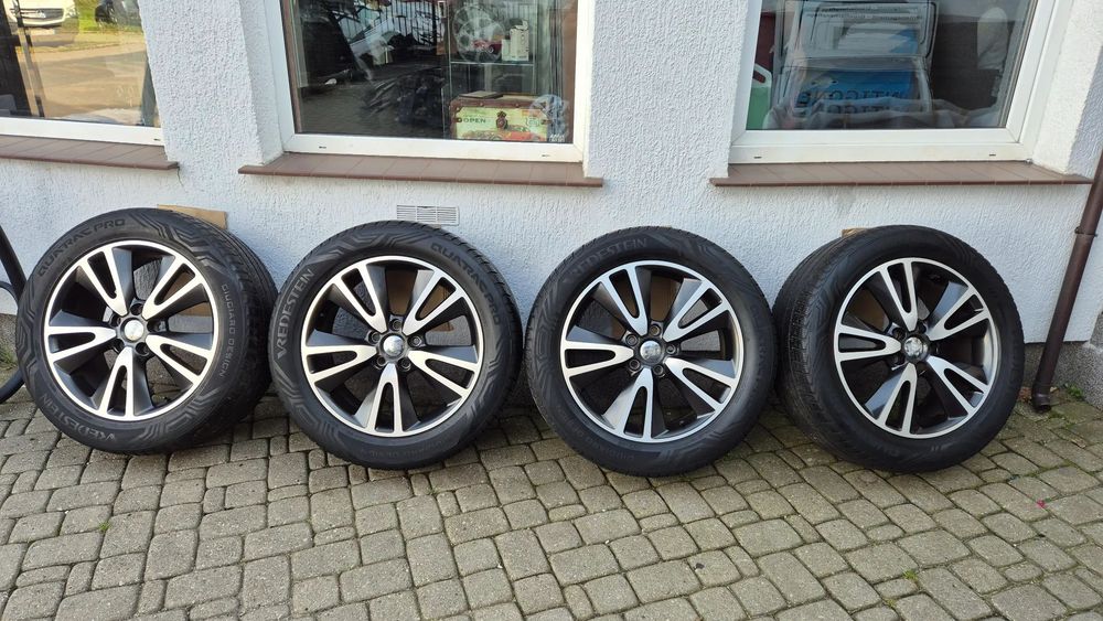 JEEP GRAND CHEROKEE WK2 KOŁA FELGI ORYGINALNE WIELOSEZON  KOMPLET Z OPONAMI  20CALI  265/50R20 8Jx20H2 Et56.4 5x127 82212221