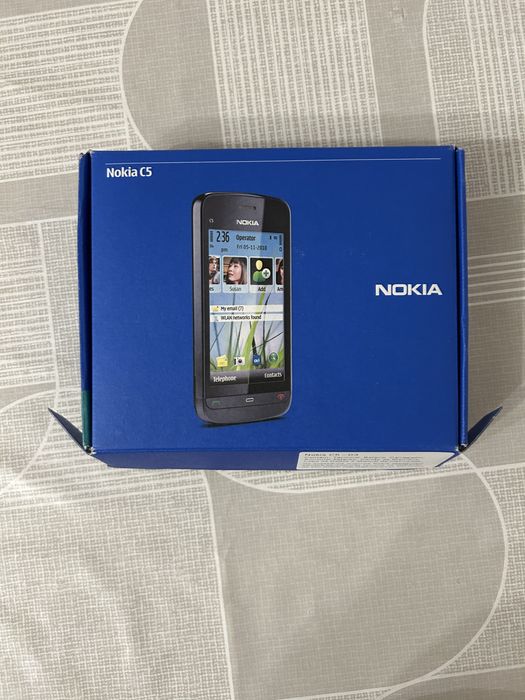 Nokia C5 caixa e cabos