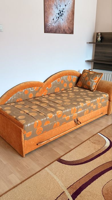 Kanapa rozkladana z pojemnikiem stan idealny