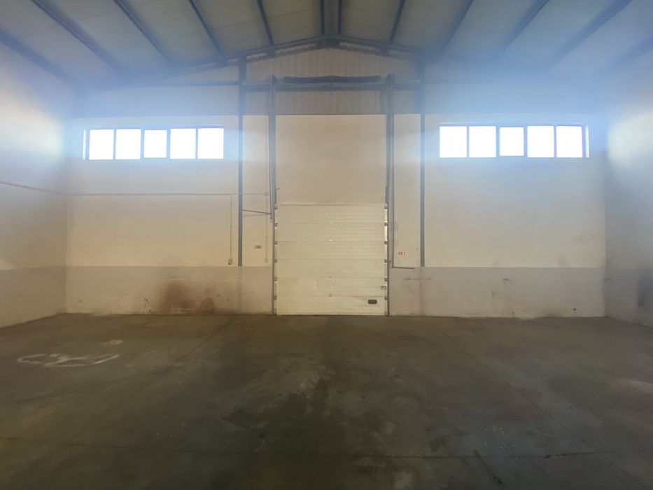 Pavilhão industrial na Moita, Marinha Grande