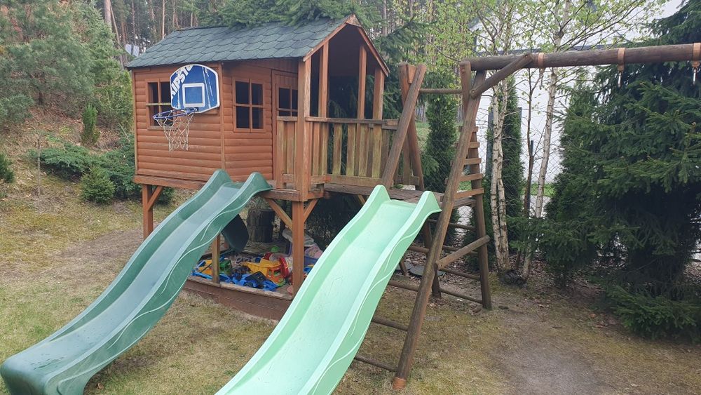 Domek drewniany dla dzieci