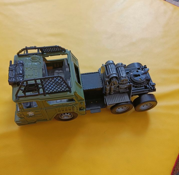 Велика військова машина