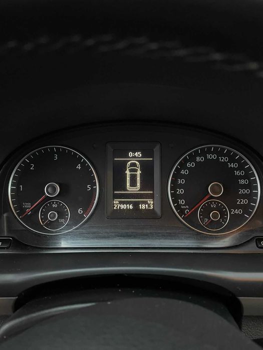 Sprzedam VW Touran , NOWE OPONY ZIMOWE