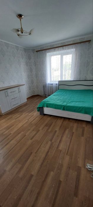 Терміново продається 1-нокімнатна квартира.Виставка.