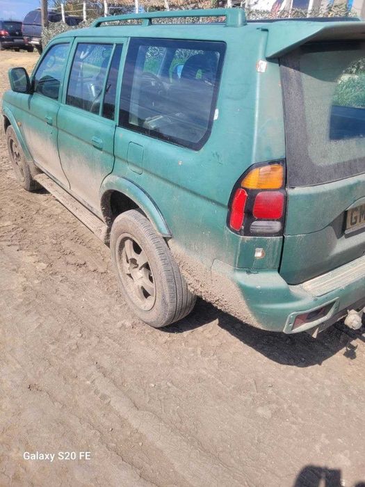 Авто mitsubishi pajero sport