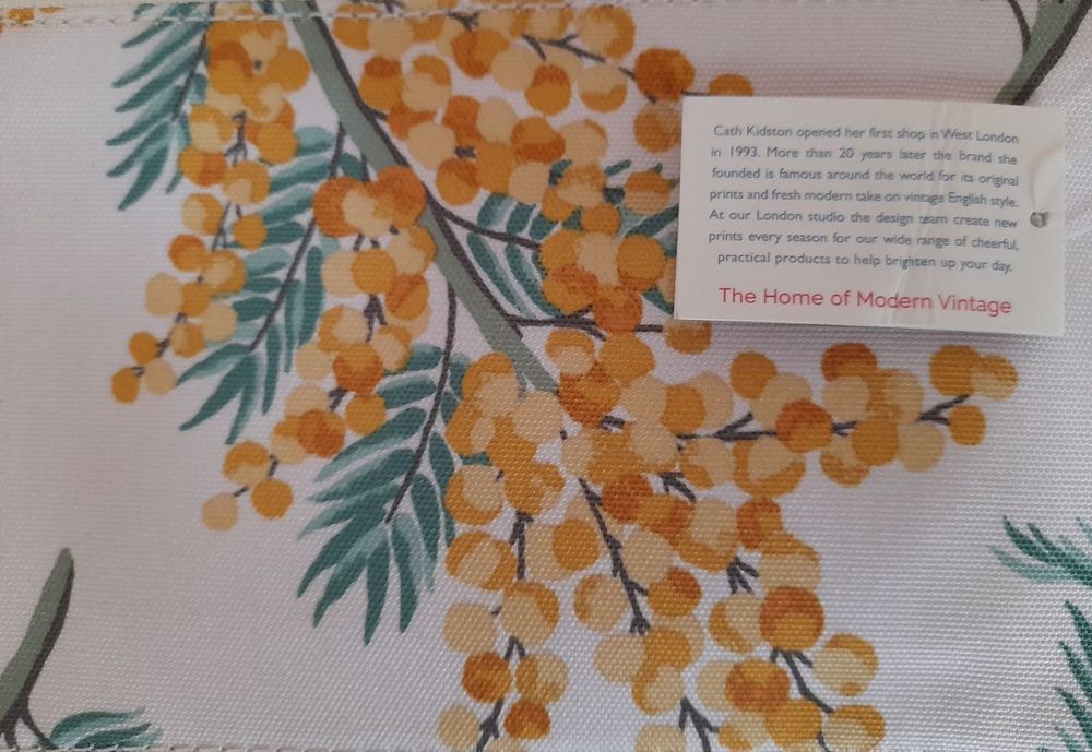 Кошелек клатч Cath Kidston из коллекции Mimosa Flower с цветочным прин