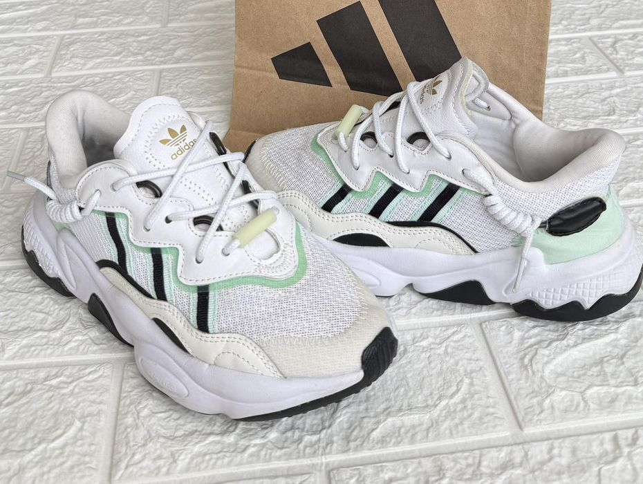 Кроссовки Adidas Ozweego. Размер 37,5.( маломерят)