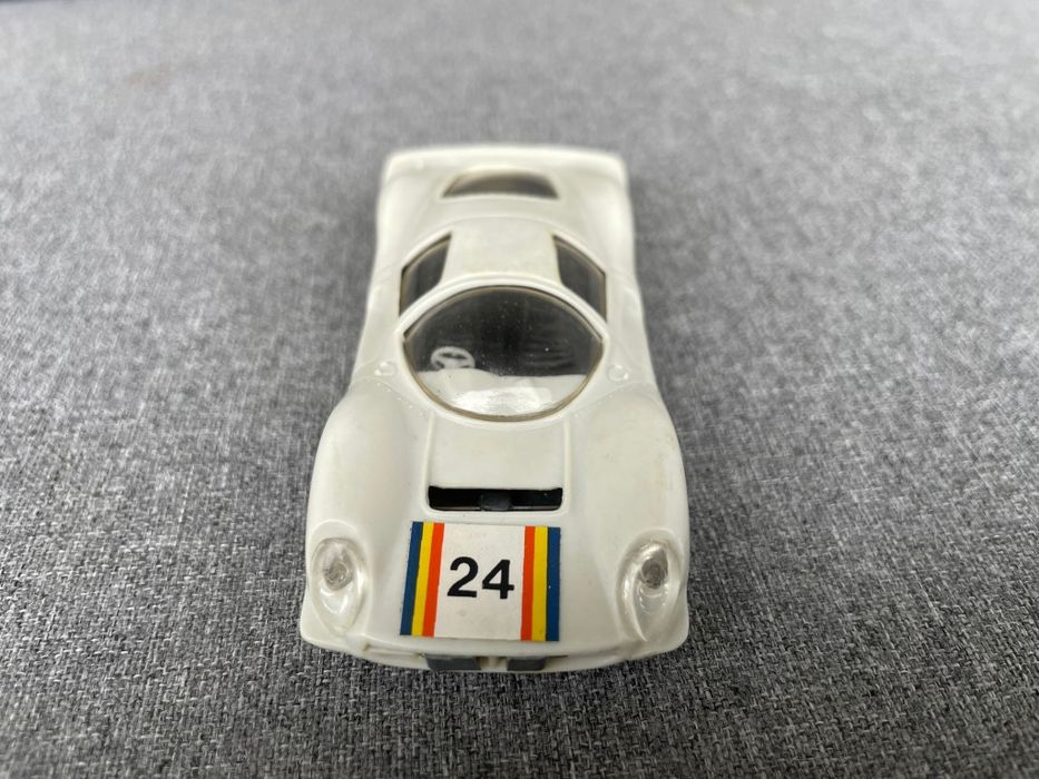 Estetyka Ferrari P4 skala 1:43 PRL