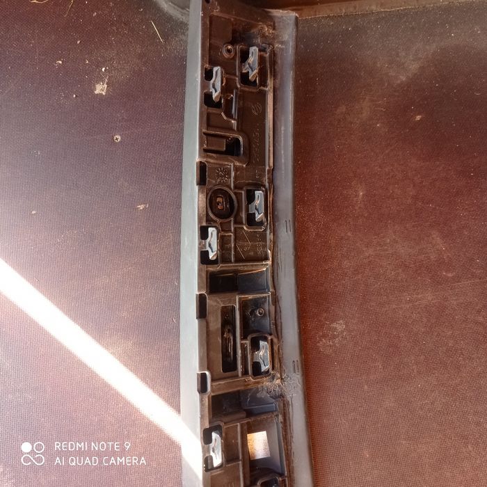 Накладака капота монограма Решітка Рено Трафік Renault Trafic 2019-22