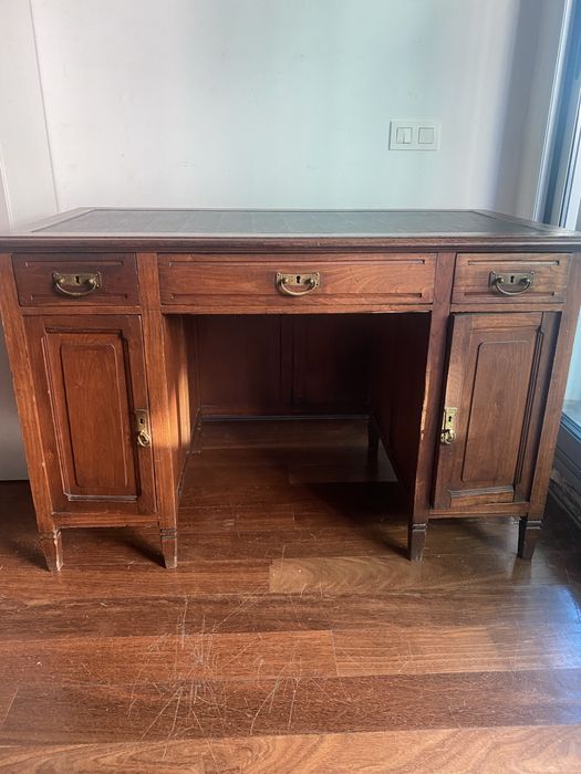 Escrivaninha/mesa de trabalho