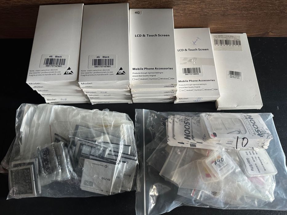 Lote + de 300 Acessórios/Peças Telemóveis Tablets Spigen 3MK Dux Ducis