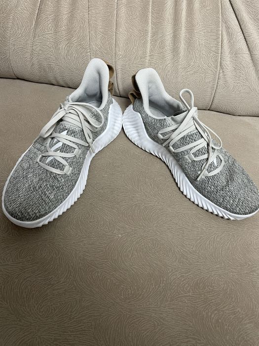 Кросівки Adidas Alphabounce Trainer 42