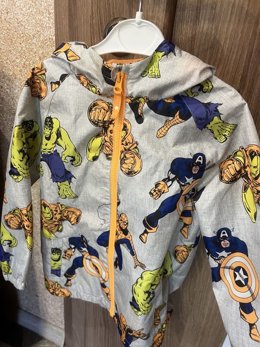 Вітровка з супер героями