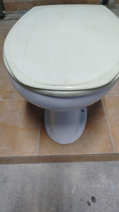 Conjunto: sanita, bide e lavatorio