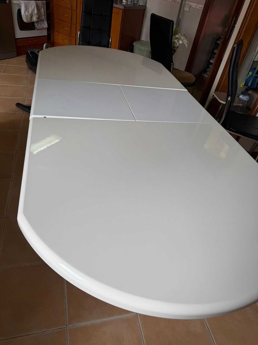 Mesa de jantar extensível