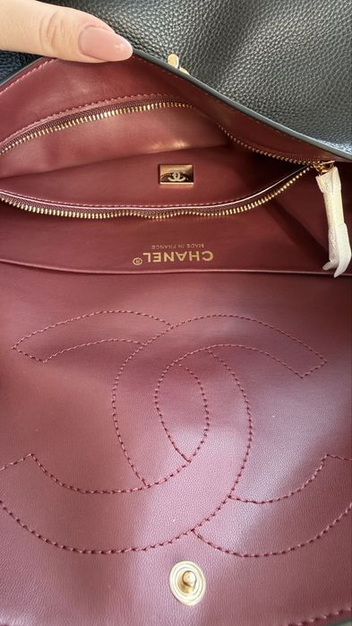 Сумка Chanel Maxi Flap 32см в наявності