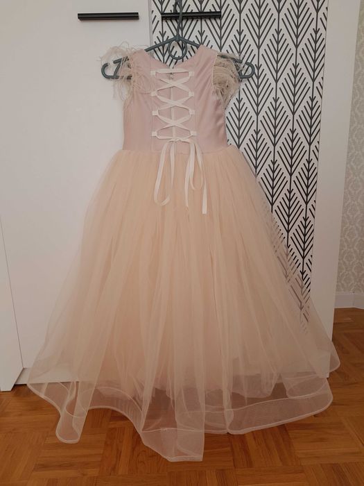 Сукня    на випускний