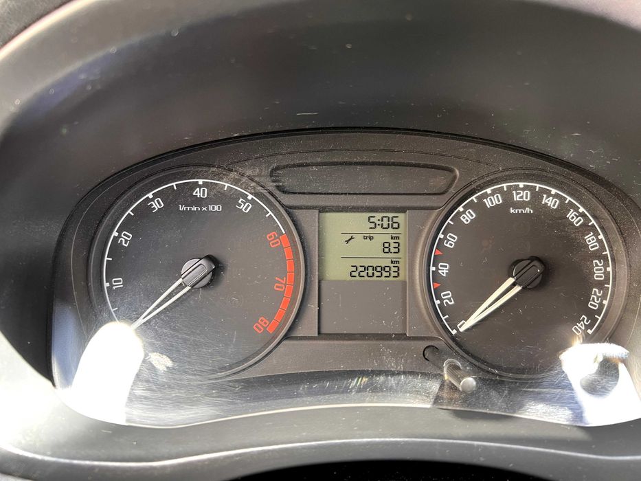 Vendo veiculo Skoda