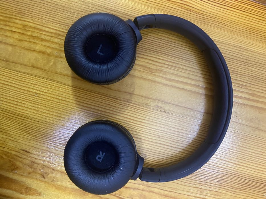 Навушники jbl tune 520 bt