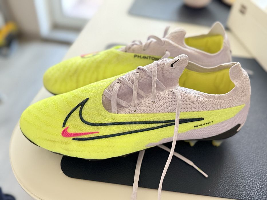 Бутси Nike Phantom (оригінал)42 р. (26,5 см)