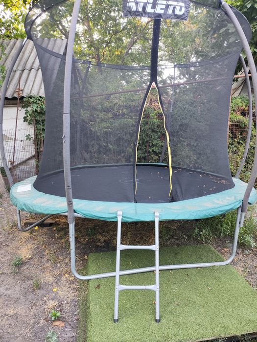 Батут Атлетик ,диаметр черного полотна 3,05