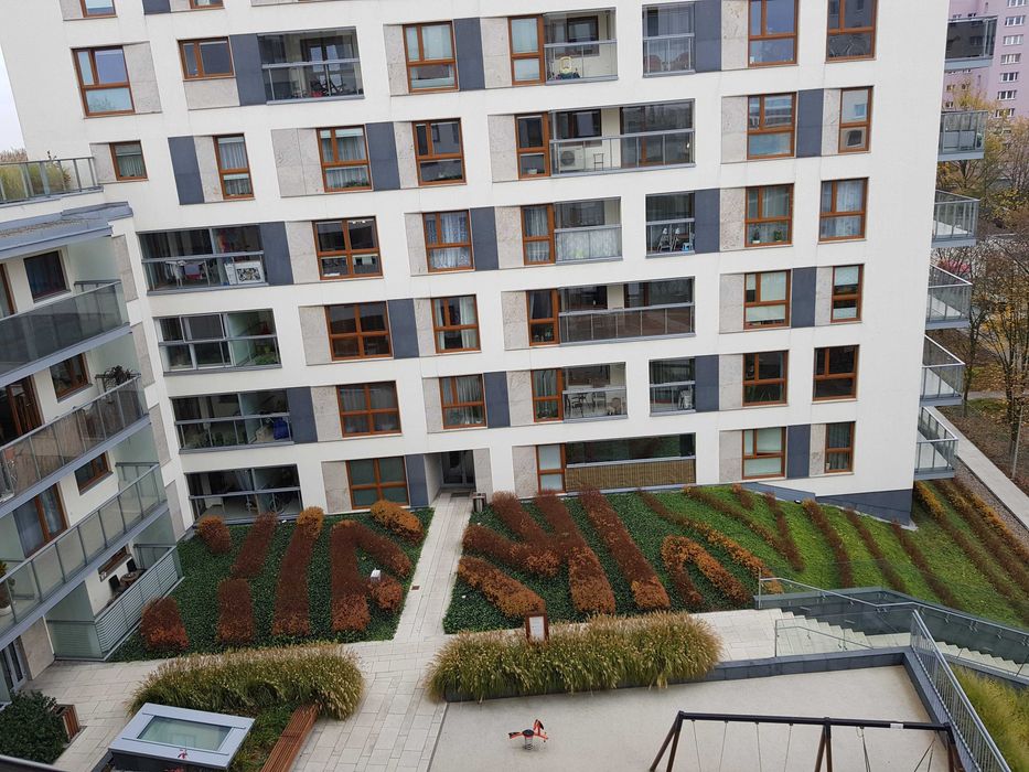 Przytulne 45 m² z garażem i komórką – 3 minuty od metra Imielin!