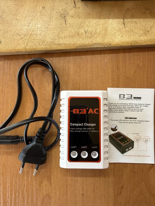 Балансувальний зарядний пристрій B3 Pro Max Compact для LiPo акумуляторів (2S/3S)