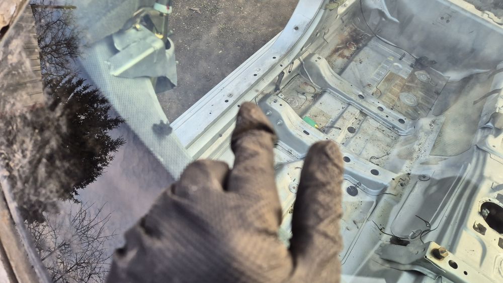 Bmw e39 szyba przednia