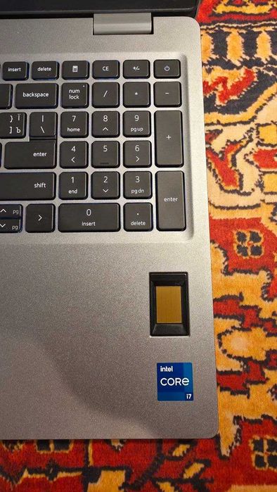 Dell latitude 5520 i7-1165G7 32GB/512GB SSD