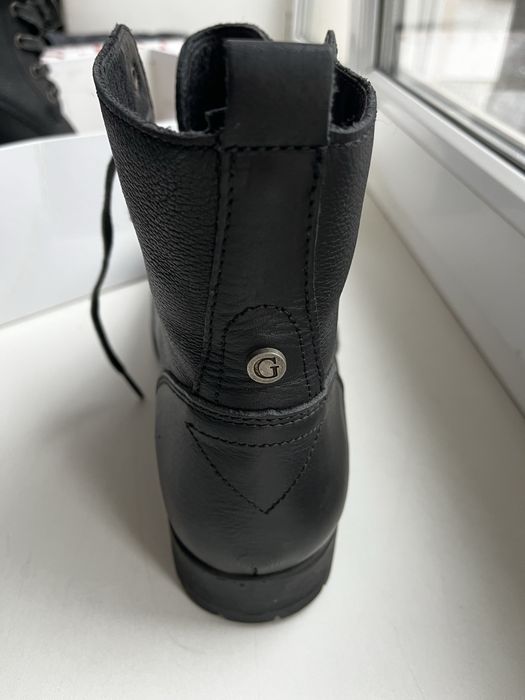 GUESS ботинки 44 размер