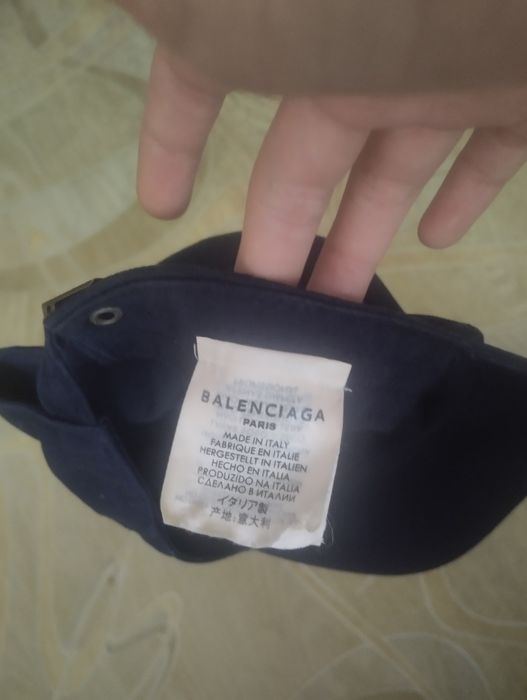 Продам кепку Balenciaga 2017