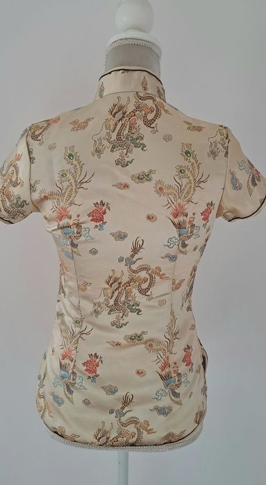 Blusa estilo qipao em tom dourado em seda, Tam S