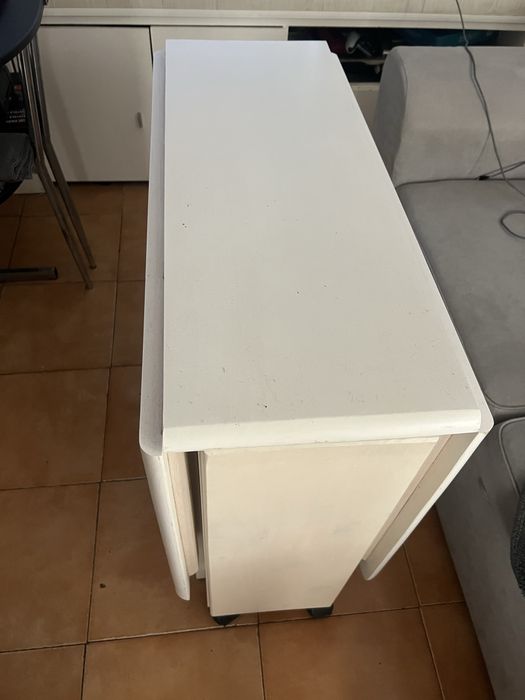 Mesa Dobravel com 4 Cadeiras