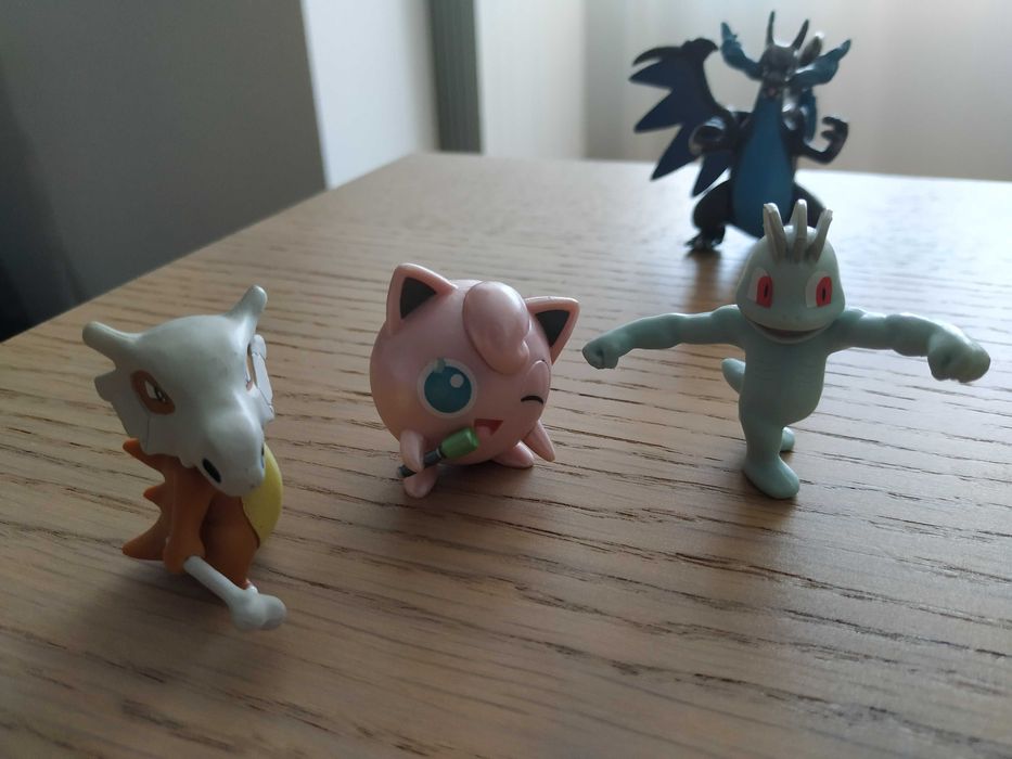 Bonecos/Figuras POKÉMON 4-6CM