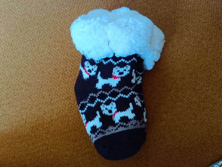 Nowe goralskie skarpety niemowlece