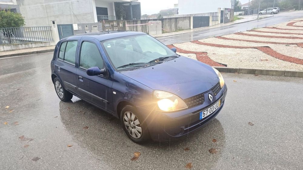 Vende-se Renualt Clio
