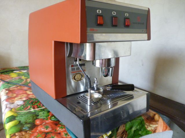 Nuova Simonelli MAC 2000s